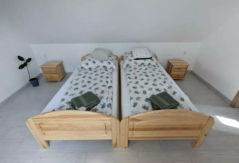 ペンション Fazekas Vendégház