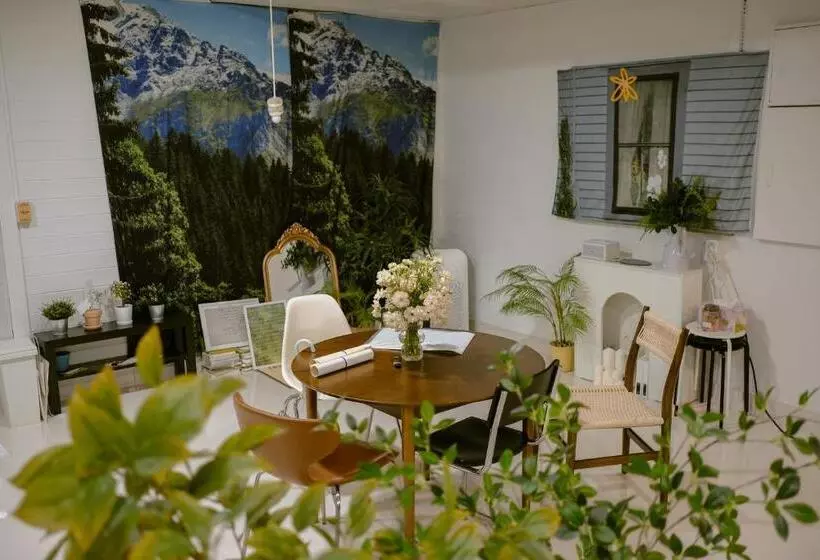 Majatalo Inhere Guesthouse