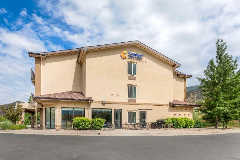 Отель Comfort Inn & Suites Glenwood Springs On The River
