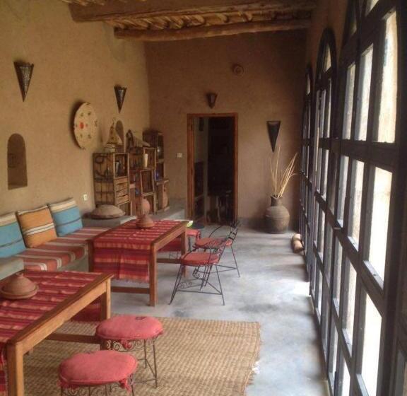 Отель Dar Lorkam