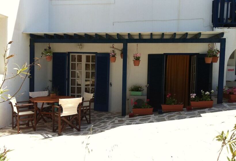 호텔 Free Sun Rooms And Apartments