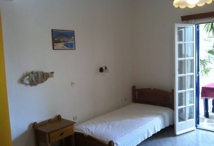 호텔 Free Sun Rooms And Apartments