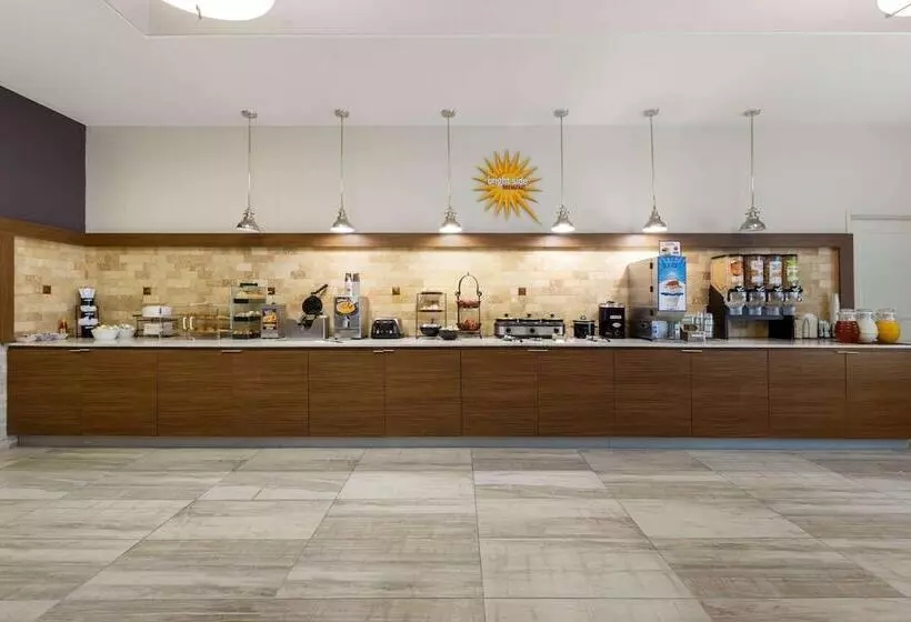 酒店 La Quinta By Wyndham Alvin