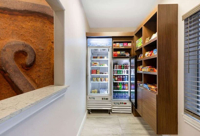 ホテル La Quinta By Wyndham Alvin