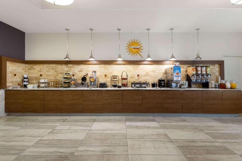 ホテル La Quinta By Wyndham Alvin