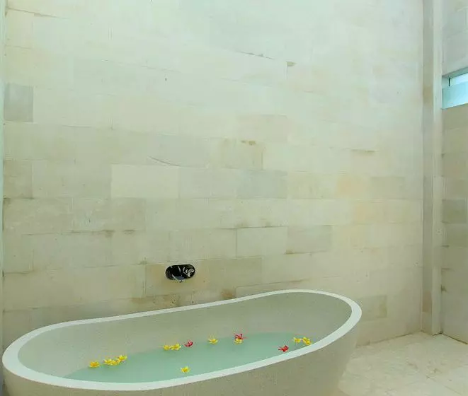 Majestic Point Villas