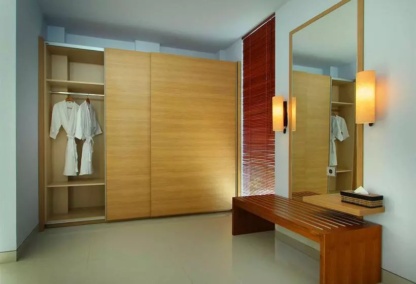 Majestic Point Villas