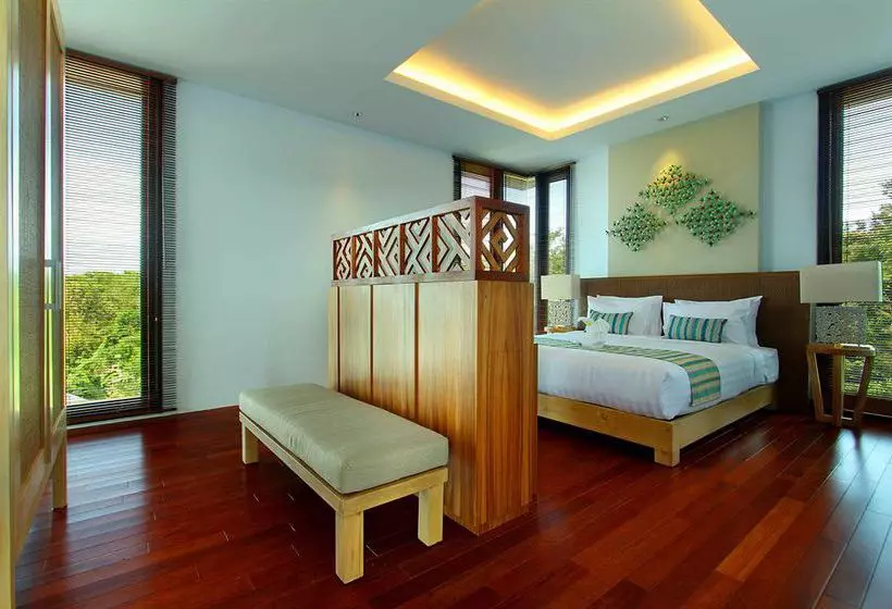 Majestic Point Villas