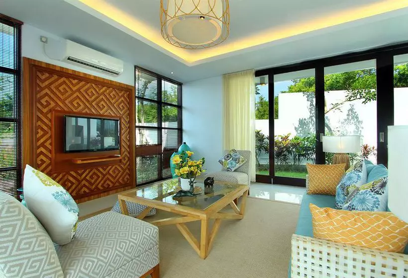 Majestic Point Villas