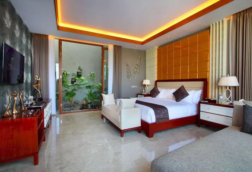 Majestic Point Villas