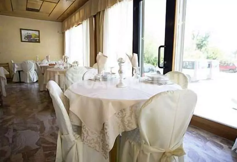 هتل Spiaggia Marconi