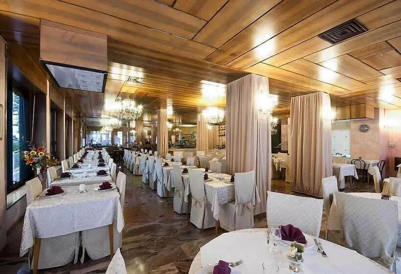 هتل Spiaggia Marconi