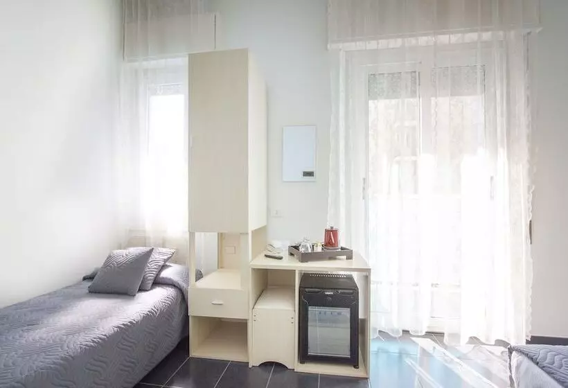 هتل Spiaggia Marconi