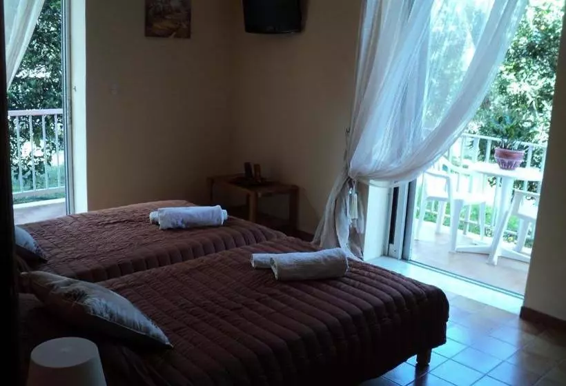 Ilias Apartments Dassia By Hotelius