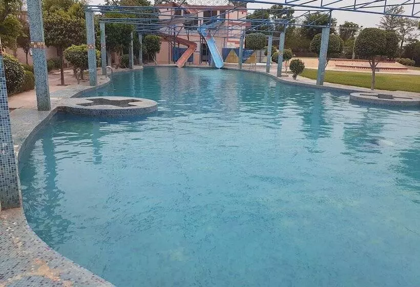 Sunrise Resort