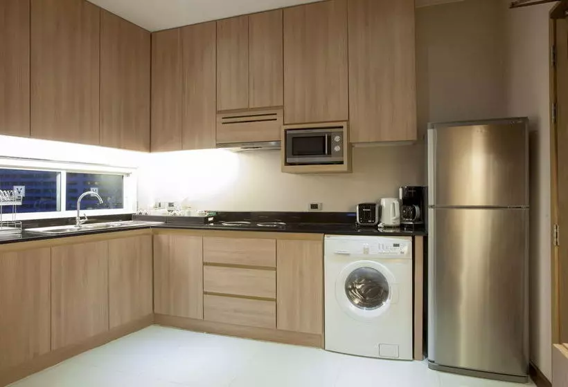 ホテル V Residence Serviced Apartment