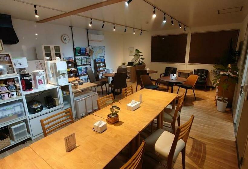 Hostel 宿 Inn Tek Tek