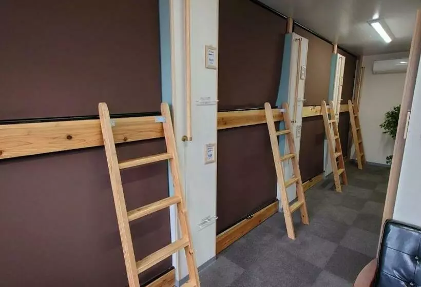 Retkeilymaja 宿 Inn Tek Tek