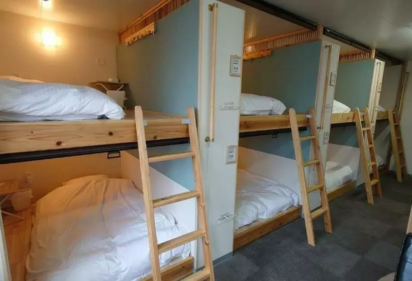 Retkeilymaja 宿 Inn Tek Tek