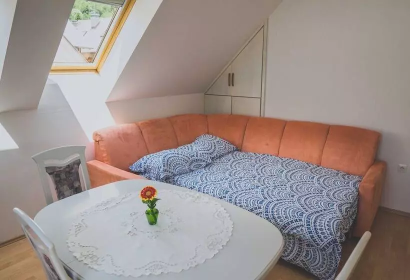 Apartment Amak With Free Onsite Parking