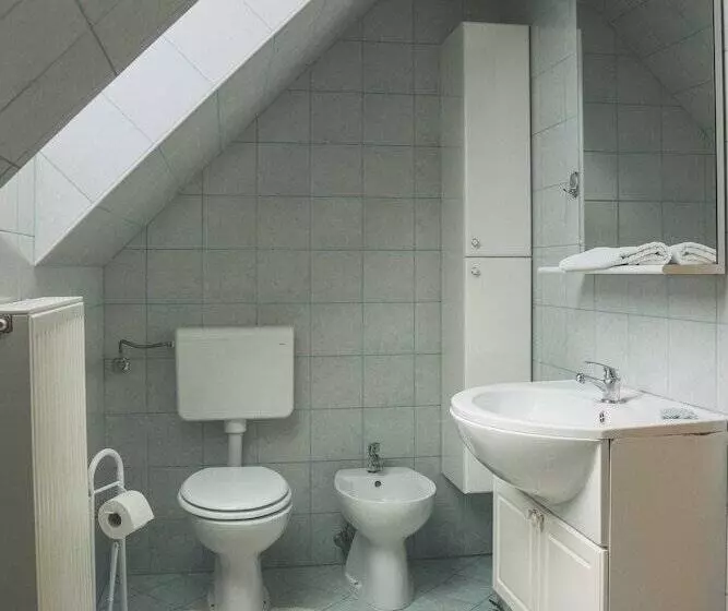 Apartment Amak With Free Onsite Parking