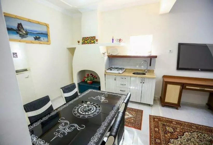 Izol Apart Evleri
