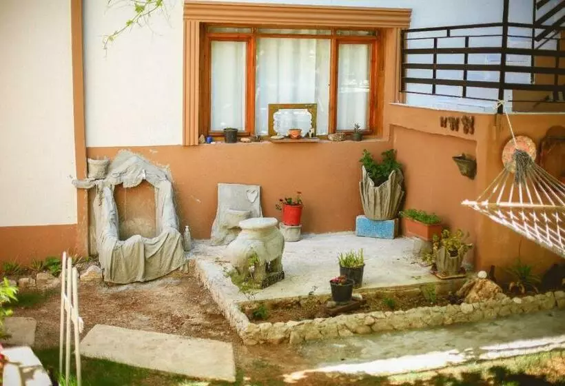 Izol Apart Evleri