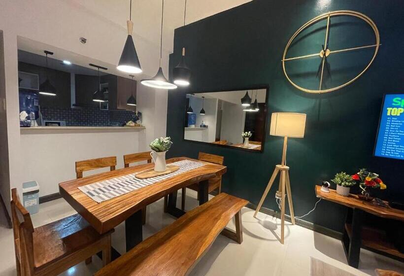 Luxurious & Spacious Suite At The Heart Of Manila