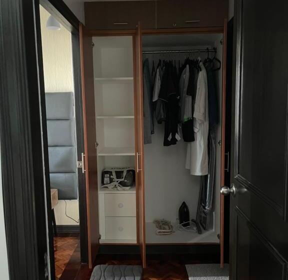 Luxurious & Spacious Suite At The Heart Of Manila