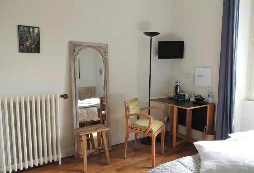 Aamiaismajoitus (B&B) Chambre D Hôte Le Jardin De L Esplanade Rennes Centre Et Gare