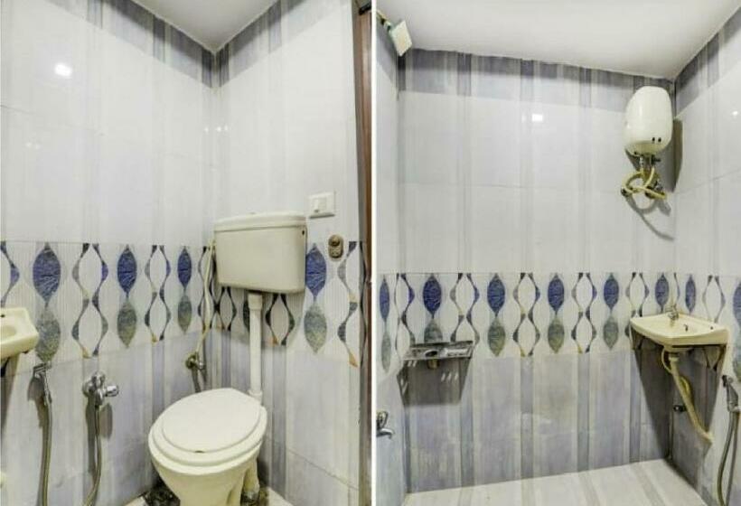 בית מלון כפרי Krishna Palace Vastrapur