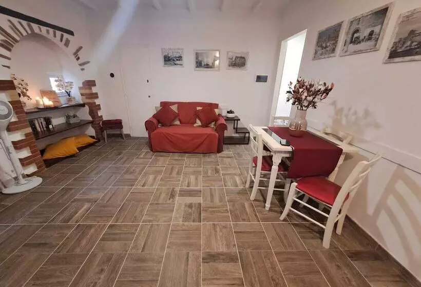 La Casetta Dei Volontari