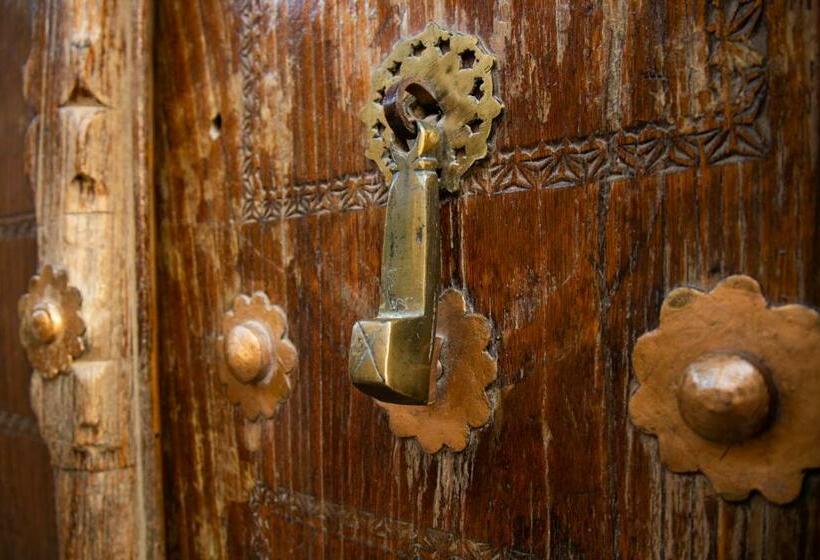 酒店 Bukhara Zaringiz