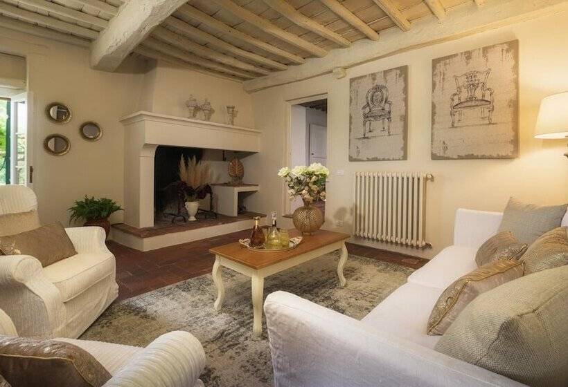 Villa Marraccini 8, Emma Villas