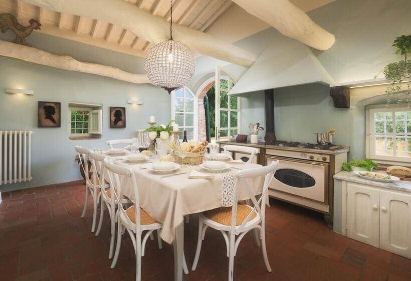 Villa Marraccini 8, Emma Villas