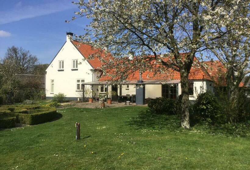 민박 Horse And Hound