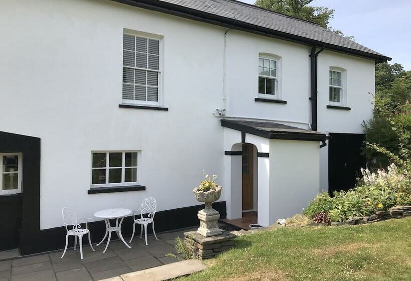 Hengoed Hideaway Spacious 3 Bed House