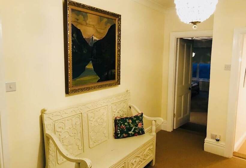 Hengoed Hideaway Spacious 3 Bed House