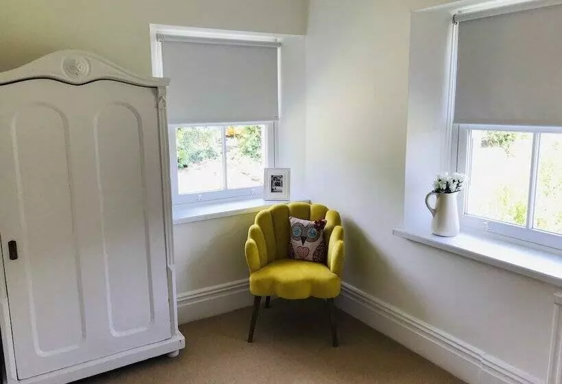 Hengoed Hideaway   Spacious 3 Bed House