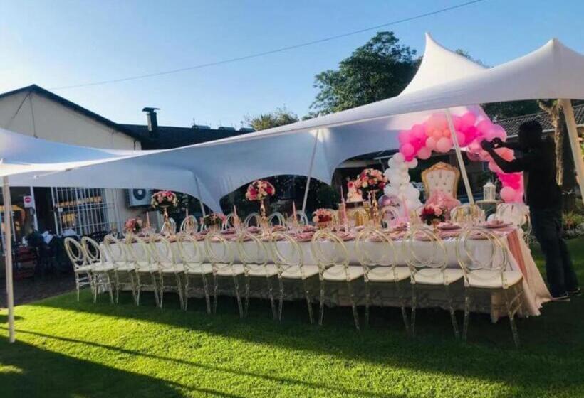 펜션 African Elephant Guesthouse