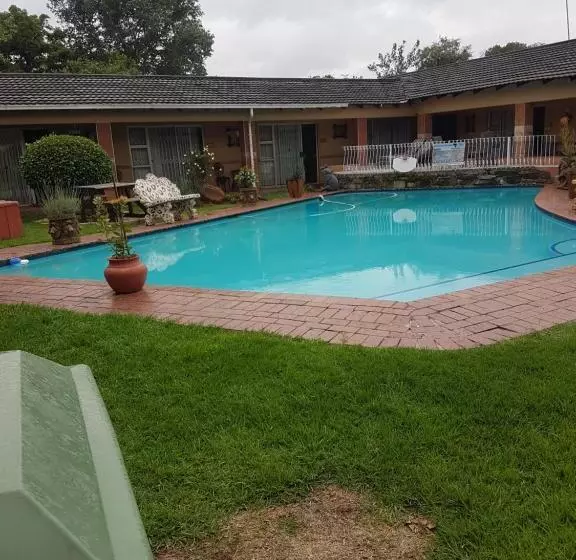 Majatalo African Elephant Guesthouse