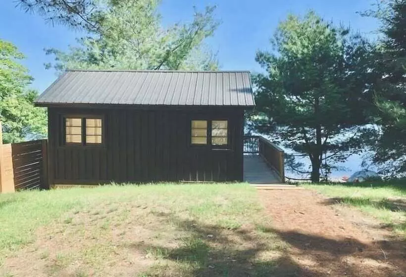 Lomakeskus Muskoka Lake Cottages