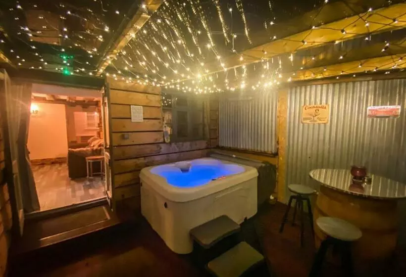 The Terrace At Riverside Suites