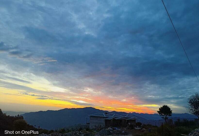 호텔 Himalayan Galaxy