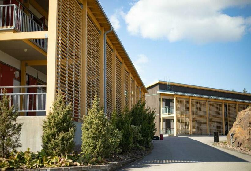 בית מלון כפרי Kisakallion Urheiluopisto, Lohja