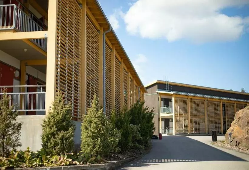 Hotelli Kisakallion Urheiluopisto, Lohja