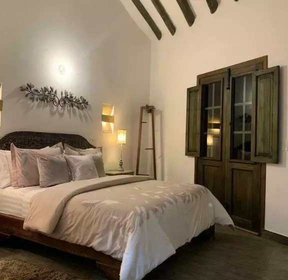 هتل Santa Lucía Casa
