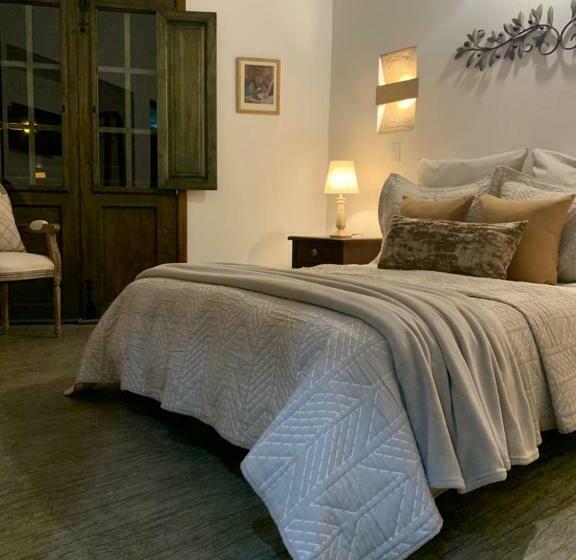 هتل Santa Lucía Casa