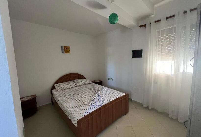 Pension (Hôtel basse catégorie) Guest House Vlore