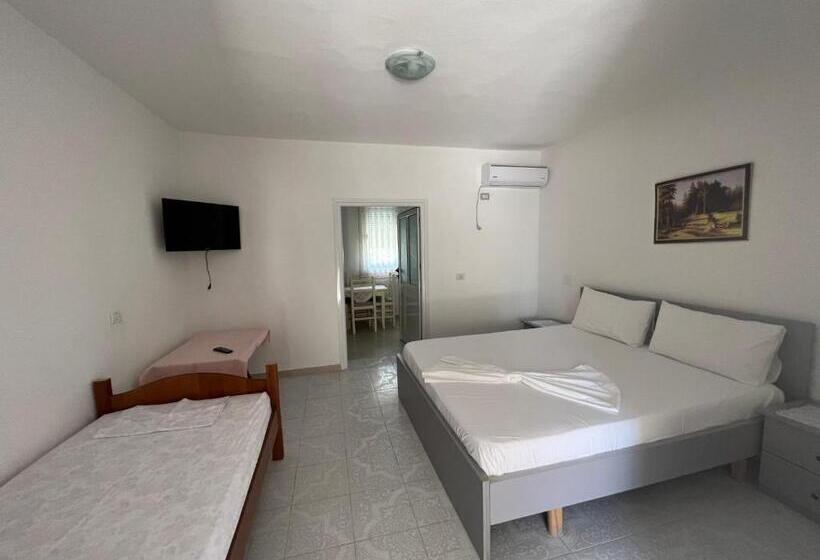 Pension (Hôtel basse catégorie) Guest House Vlore